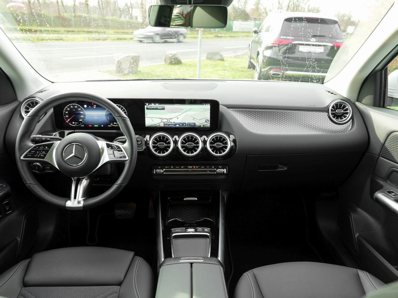 Mercedes-Benz GLA 250 e Progressive MBUX Navi Winter-Paket