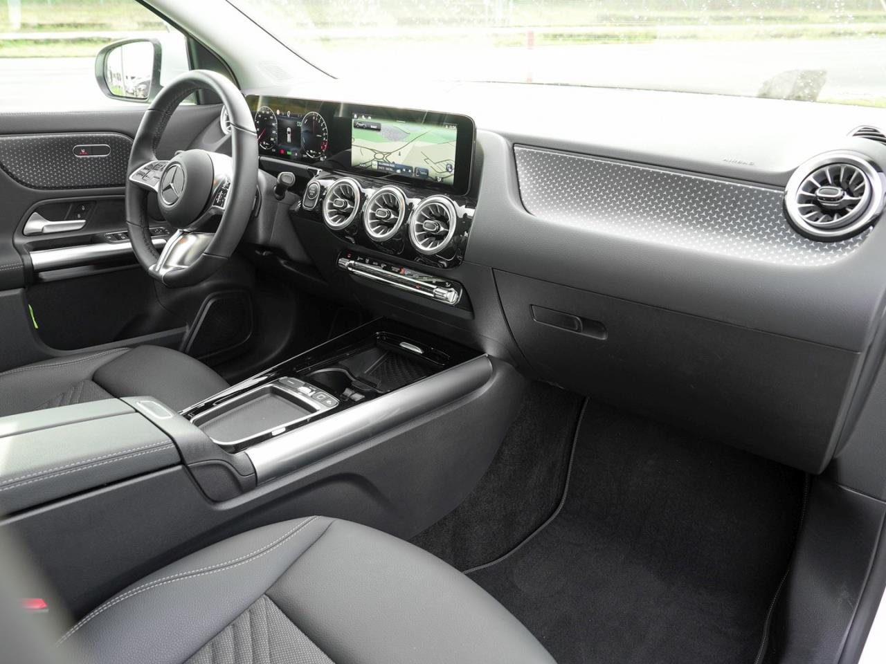 Mercedes-Benz GLA 250 e Progressive MBUX Navi Winter-Paket