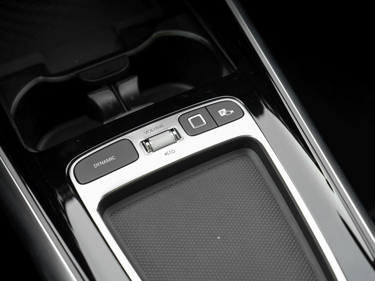 Mercedes-Benz GLA 250 e Progressive MBUX Navi Winter-Paket