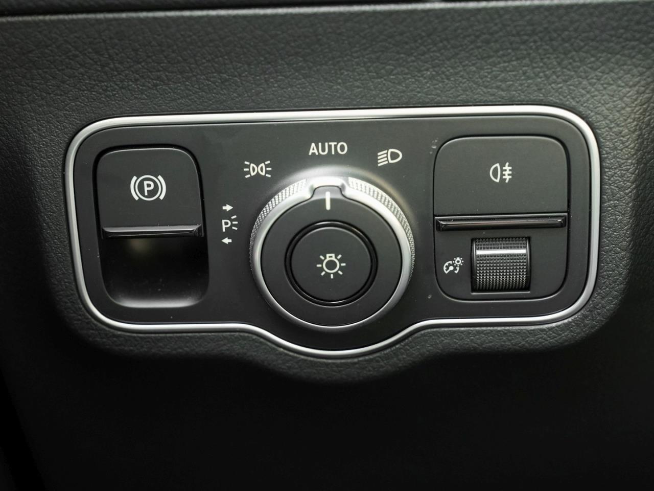 Mercedes-Benz GLA 250 e Progressive MBUX Navi Winter-Paket