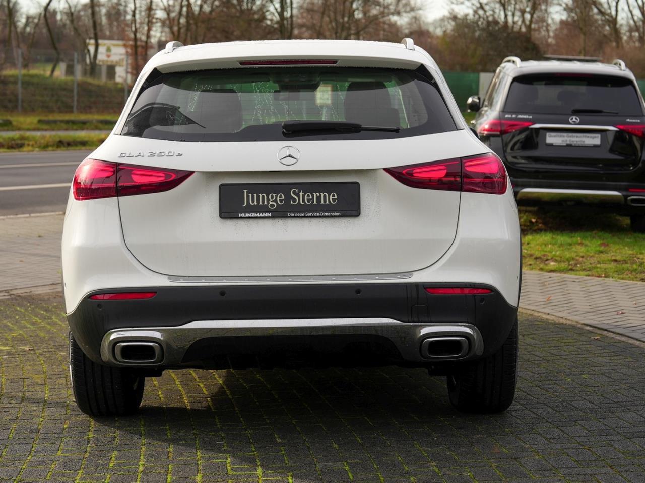 Mercedes-Benz GLA 250 e Progressive MBUX Navi Winter-Paket