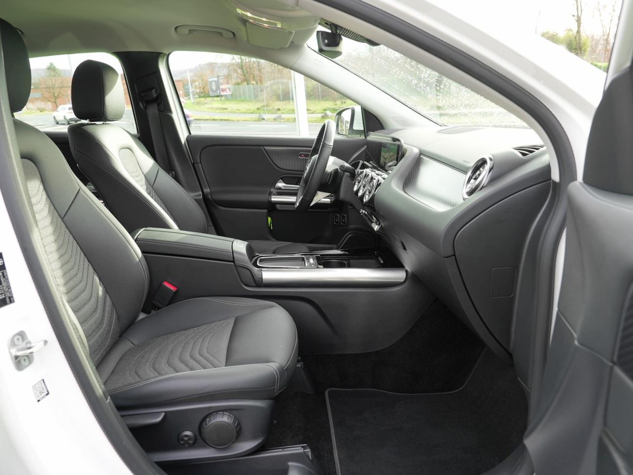 Mercedes-Benz GLA 250 e Progressive MBUX Navi Winter-Paket