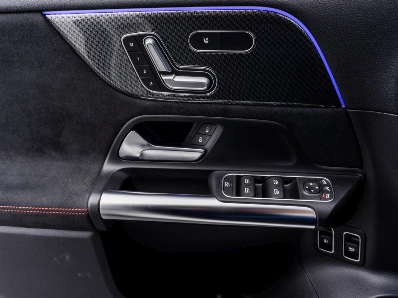 Mercedes-Benz GLA 250 e AMG Panorama Distronic  Memory 360°