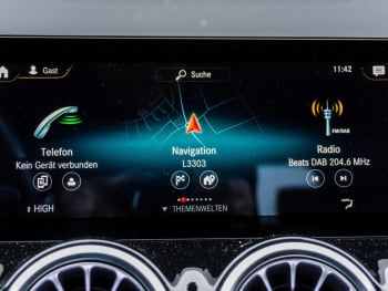 Mercedes-Benz GLA 250 e AMG Panorama Distronic  Memory 360°