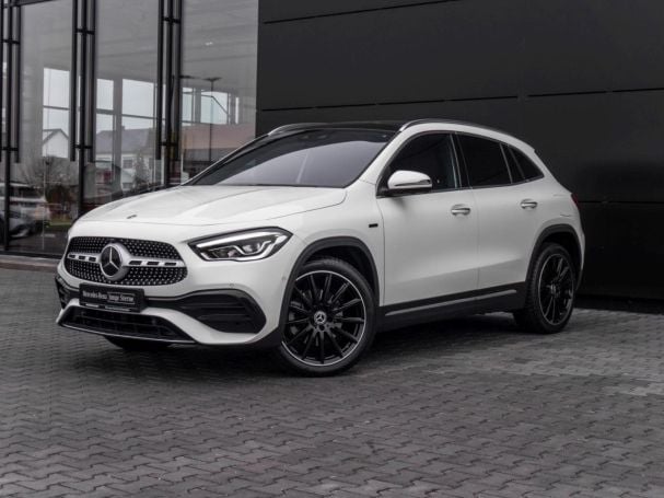 Mercedes-Benz GLA 250 e AMG Panorama Distronic  Memory 360°