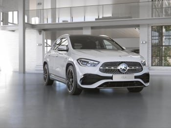 Mercedes-Benz GLA 250 e AMG Panorama Distronic  Memory 360°