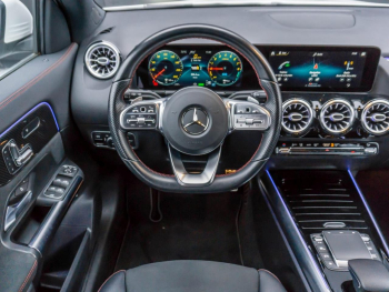 Mercedes-Benz GLA 250 e AMG Panorama Distronic  Memory 360°