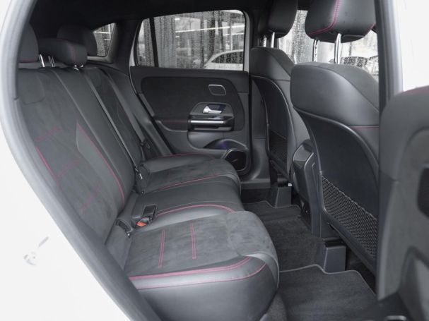 Mercedes-Benz GLA 250 e AMG Night Memory ParkP EasyP Burmester