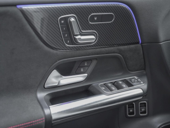 Mercedes-Benz GLA 250 e AMG Night Memory ParkP EasyP Burmester