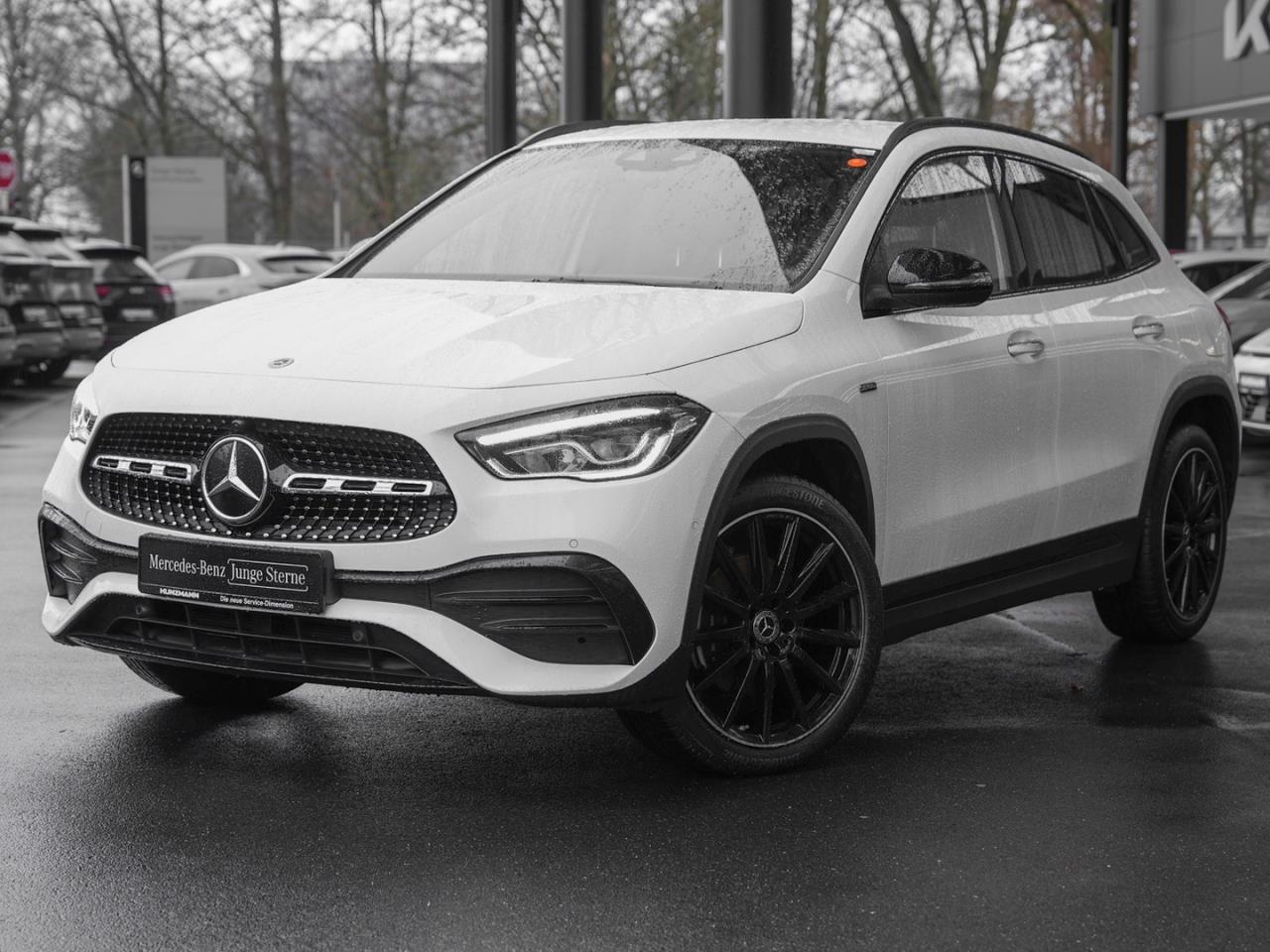 Mercedes-Benz GLA 250 e AMG Night Memory ParkP EasyP Burmester