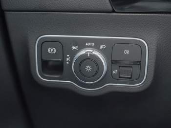 Mercedes-Benz GLA 250 e AMG Night Memory ParkP EasyP Burmester