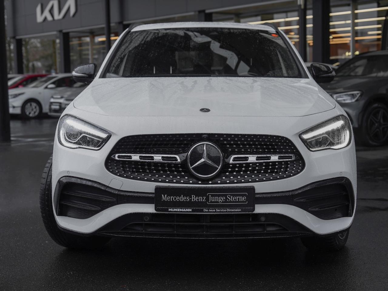 Mercedes-Benz GLA 250 e AMG Night Memory ParkP EasyP Burmester