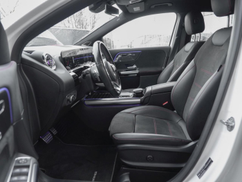 Mercedes-Benz GLA 250 e AMG Night Memory ParkP EasyP Burmester