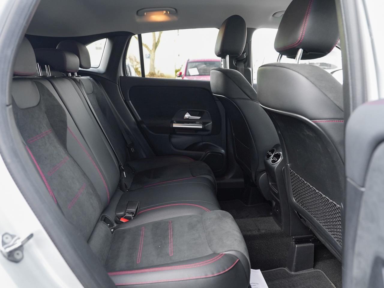 Mercedes-Benz GLA 250 AMG MBUXNavi+ Distronic Memory 360°