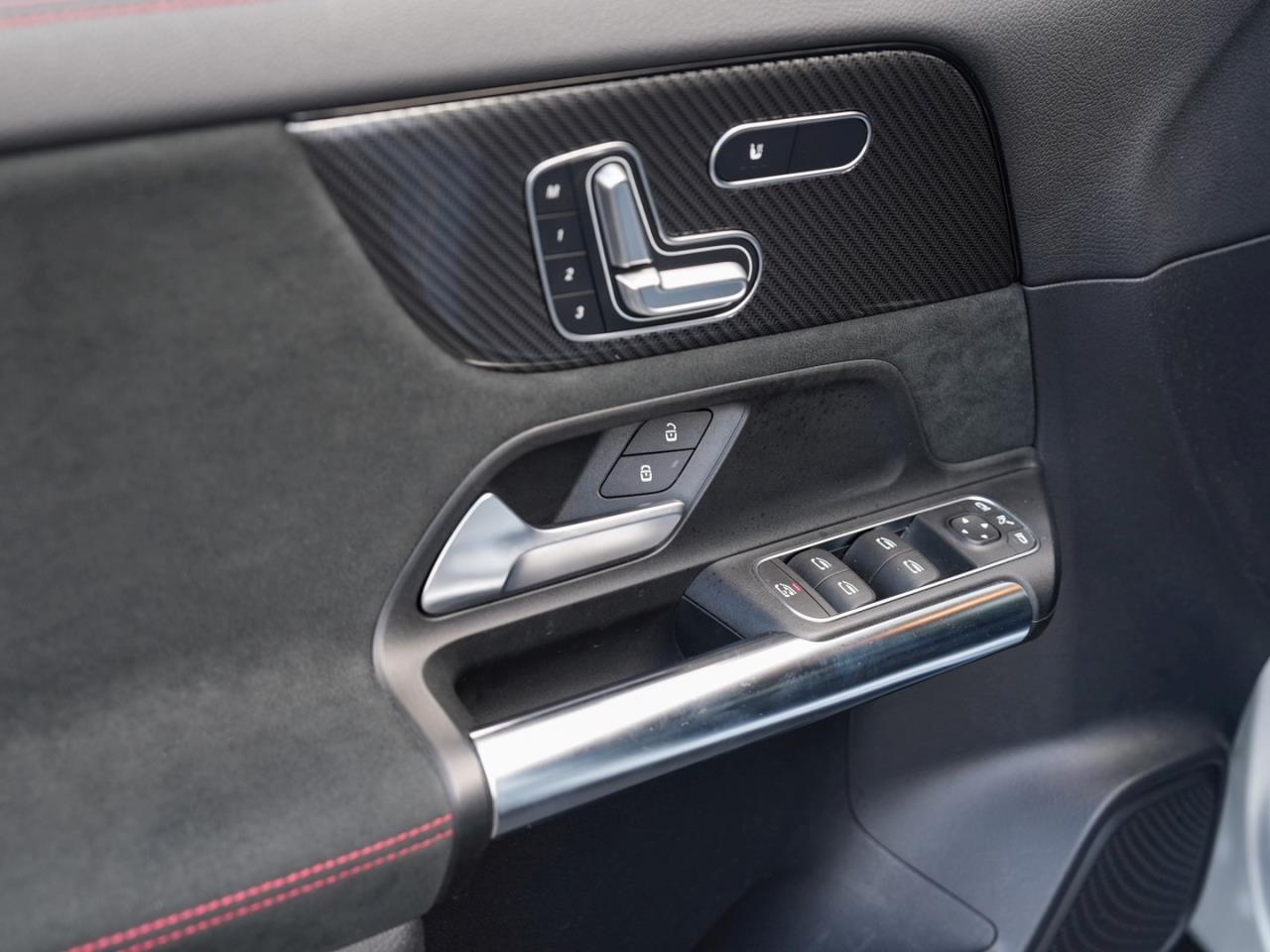 Mercedes-Benz GLA 250 AMG MBUXNavi+ Distronic Memory 360°