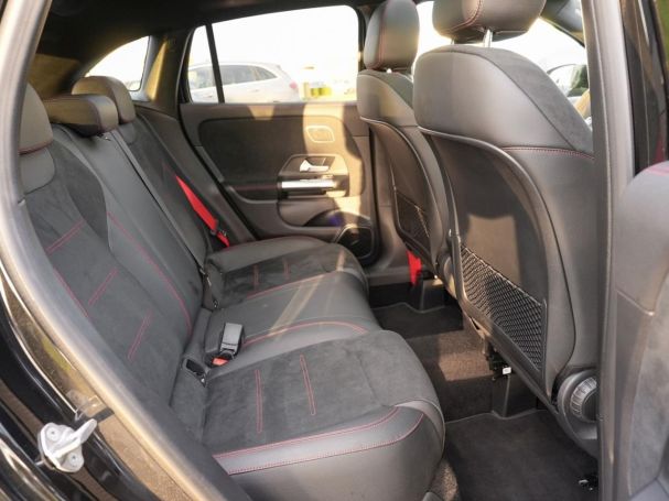 Mercedes-Benz GLA 35 AMG 4M Night Panorama Burmester Memory