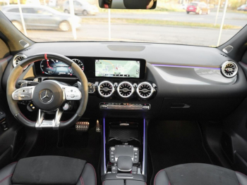 Mercedes-Benz GLA 35 AMG 4M Night Panorama Burmester Memory