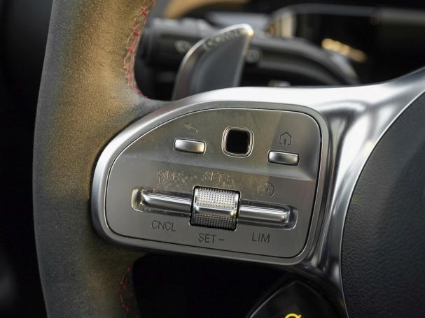 Mercedes-Benz GLA 35 AMG 4M Night Panorama Burmester Memory