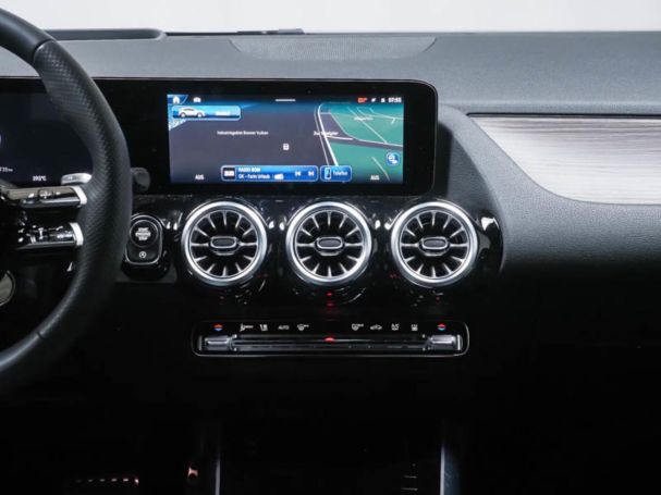 Mercedes-Benz GLA 35 AMG 4M Panorama Standhzg Performance Sitz