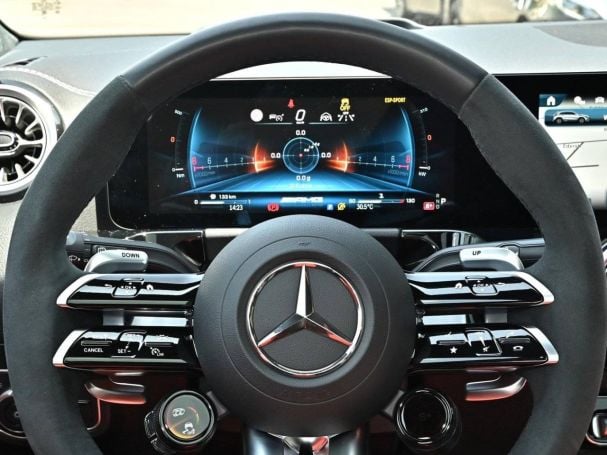 Mercedes-Benz GLA 45 AMG S 4M+ Night MBUX Distronic Panorama Mercedes-Benz GLA 45 AMG S 4M+ Night MBUX Distronic Panorama