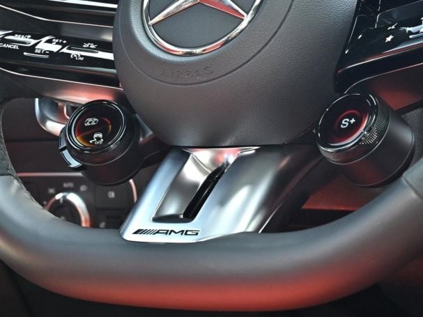Mercedes-Benz GLA 45 AMG S 4M+ Night MBUX Distronic Panorama Mercedes-Benz GLA 45 AMG S 4M+ Night MBUX Distronic Panorama