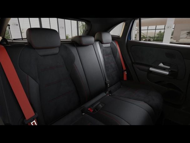 Mercedes-Benz Mercedes-AMG GLA 35 4MATIC Night Panorama AHK Mercedes-Benz Mercedes-AMG GLA 35 4MATIC Night Panorama AHK