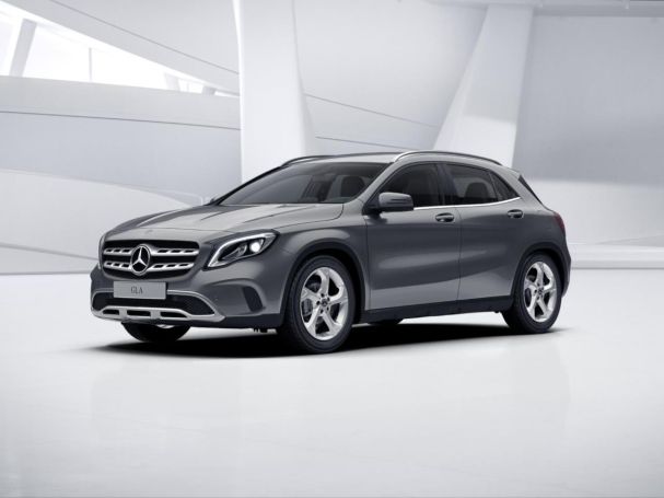 Mercedes-Benz GLA 180  Urban Kamera Park-Assistent Sitzheizung