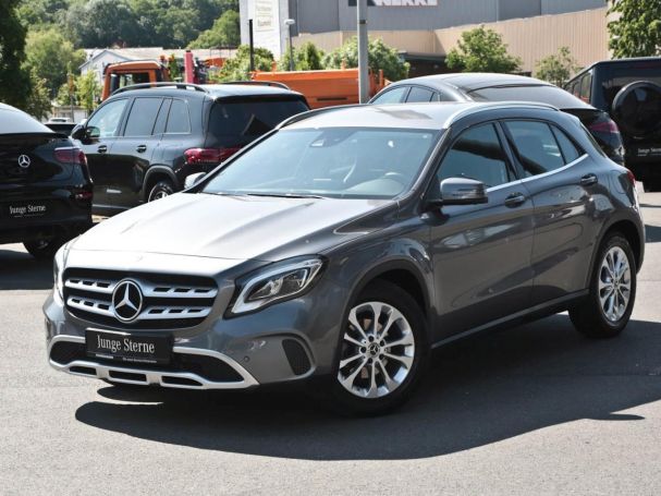 Mercedes-Benz GLA 180 Urban Navi LED 360?Kamera Spiegel-Paket�