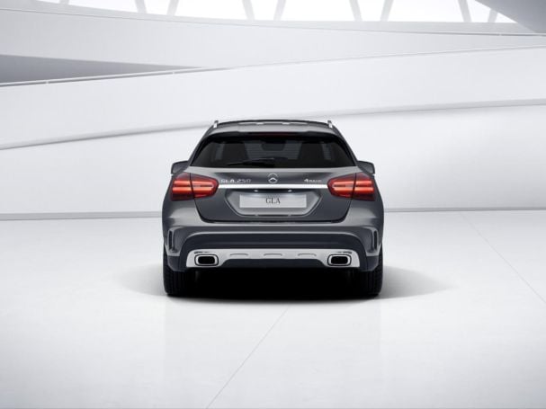 Mercedes-Benz GLA 250 4M AMG Comand Panorama Easy-Pack 360° Mercedes-Benz GLA 250 4M AMG Comand Panorama Easy-Pack 360°