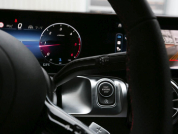 Mercedes-Benz GLB 180 d AMG Night Distronic Burmester AHK 360°