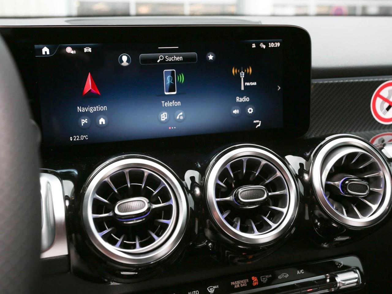 Mercedes-Benz GLB 180 d AMG Night Distronic Burmester AHK 360°