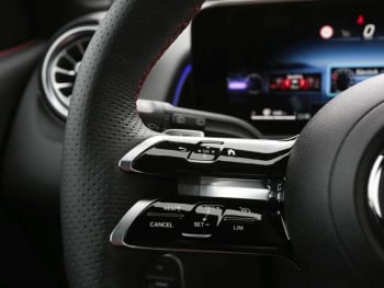 Mercedes-Benz GLB 180 d AMG Night Navi AHK Advanced Sound