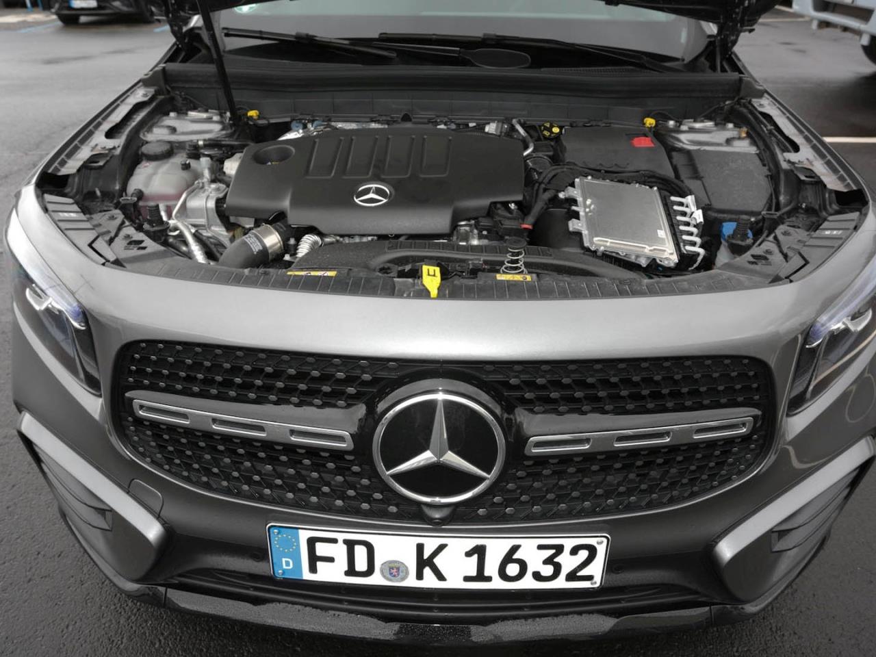 Mercedes-Benz GLB 180 d AMG Night Navi AHK Advanced Sound