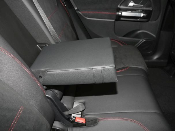 Mercedes-Benz GLB 180 d AMG Night Navi AHK Advanced Sound Mercedes-Benz GLB 180 d AMG Night Navi AHK Advanced Sound