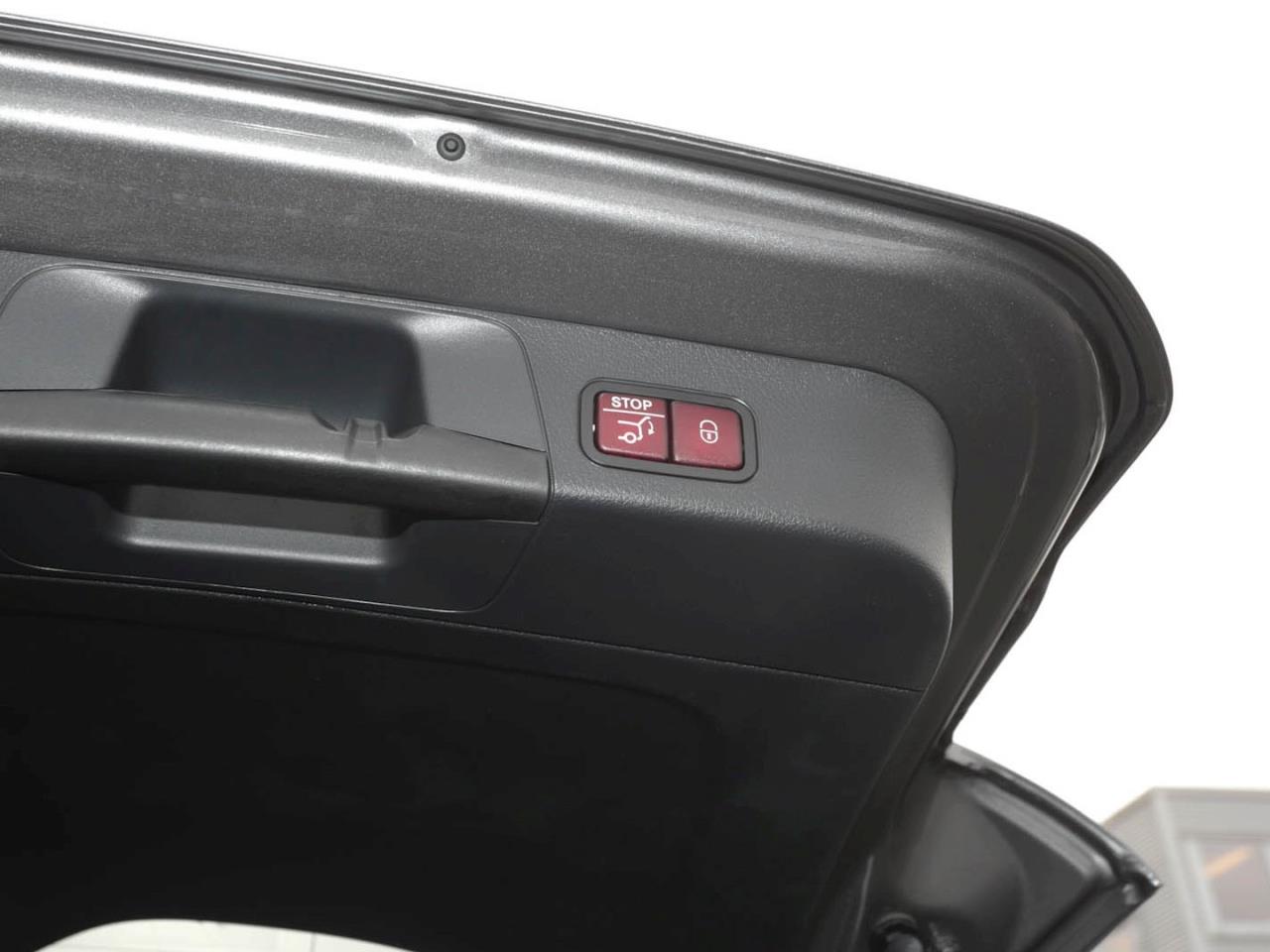 Mercedes-Benz GLB 180 d AMG Night Navi AHK Advanced Sound