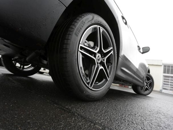 Mercedes-Benz GLB 180 d AMG Night Navi AHK Advanced Sound