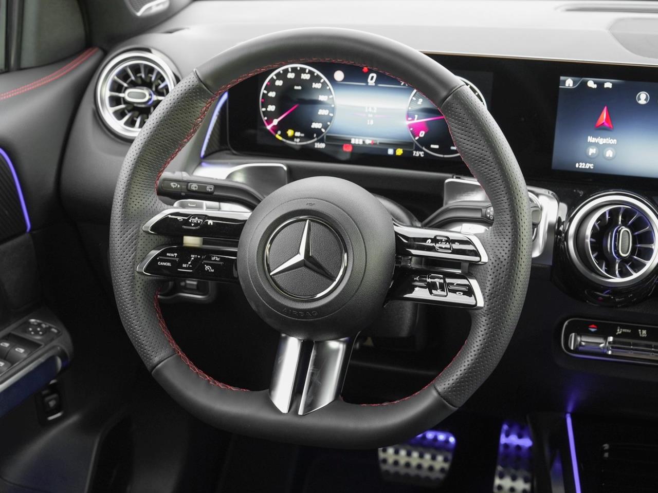 Mercedes-Benz GLB 180 AMG Night Navi-Prem AHK Kamera Burmester