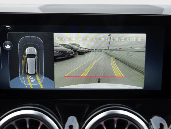 Mercedes-Benz GLB 180 AMG Night Navi Distronic AHK Kamera