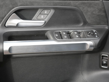 Mercedes-Benz GLB 200 AMG Night MBUX LED Navi Kamera Keyless-Go