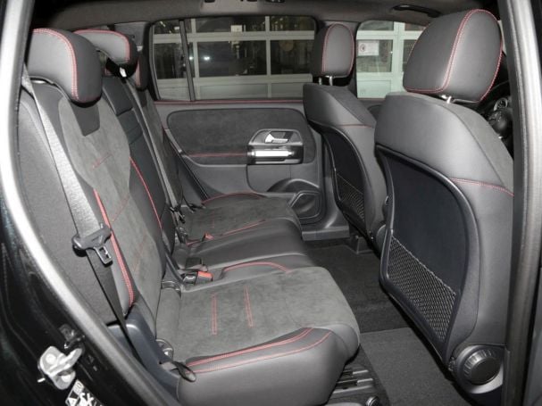 Mercedes-Benz GLB 200 d 4MATIC AMG Night Panorama AHK 360° Mercedes-Benz GLB 200 d 4MATIC AMG Night Panorama AHK 360°