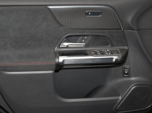 Mercedes-Benz GLB 200 d 4MATIC AMG Night Panorama AHK 360° Mercedes-Benz GLB 200 d 4MATIC AMG Night Panorama AHK 360°