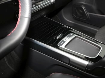 Mercedes-Benz GLB 200 d 4MATIC AMG Night Panorama AHK 360°
