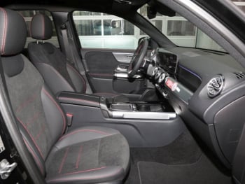 Mercedes-Benz GLB 200 d 4MATIC AMG Night Panorama AHK 360°