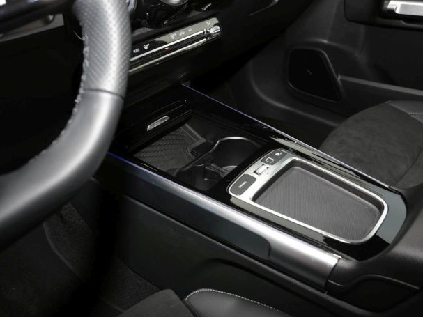 Mercedes-Benz GLB 200 d 4MATIC AMG Offroad Night AHK 360° Mercedes-Benz GLB 200 d 4MATIC AMG Offroad Night AHK 360°