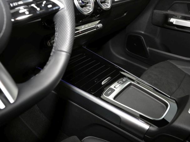 Mercedes-Benz GLB 200 d 4MATIC AMG Offroad Night AHK 360° Mercedes-Benz GLB 200 d 4MATIC AMG Offroad Night AHK 360°