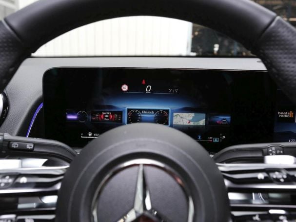 Mercedes-Benz GLB 200 d 4MATIC AMG Offroad Night AHK 360° Mercedes-Benz GLB 200 d 4MATIC AMG Offroad Night AHK 360°