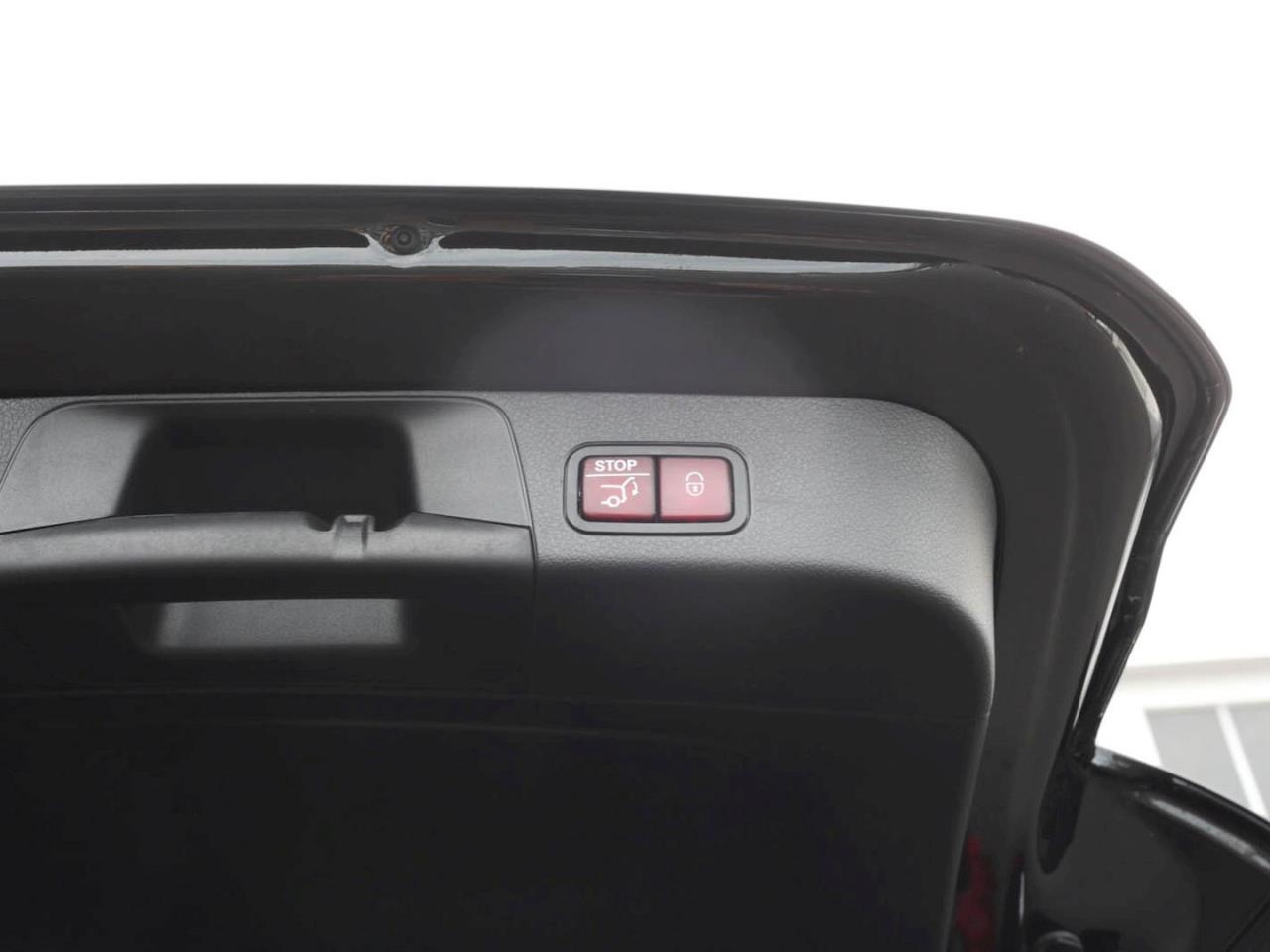 Mercedes-Benz GLB 200 d 4MATIC AMG Offroad Night AHK 360°