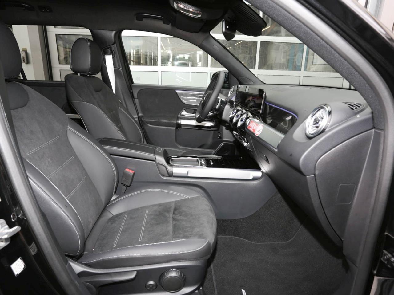 Mercedes-Benz GLB 200 d 4MATIC AMG Offroad Night AHK 360°