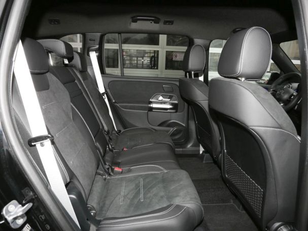 Mercedes-Benz GLB 200 d 4MATIC AMG Night MBUX Navi AHK 360° Mercedes-Benz GLB 200 d 4MATIC AMG Night MBUX Navi AHK 360°