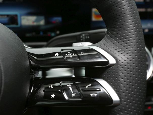 Mercedes-Benz GLB 200 d 4MATIC AMG Night MBUX Navi AHK 360° Mercedes-Benz GLB 200 d 4MATIC AMG Night MBUX Navi AHK 360°